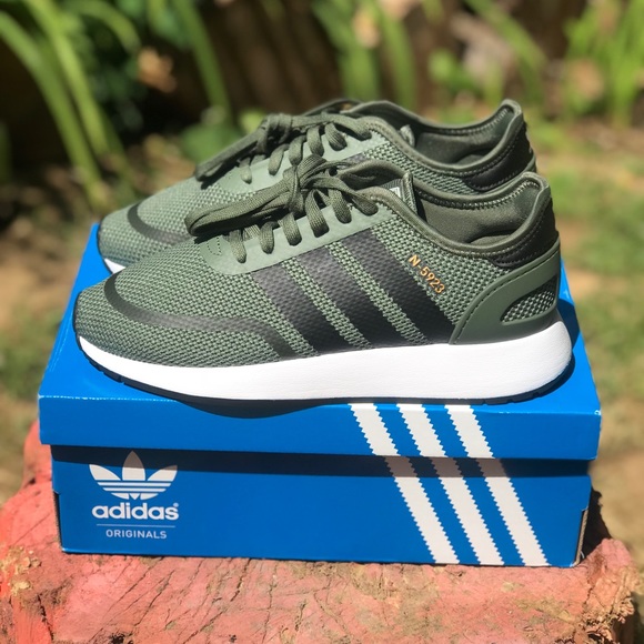 adidas Shoes - Green Adidas Originals 👟